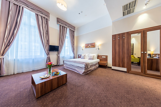 Hotel President - photo 1