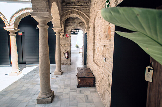 PATIOS DEL ORFEBRE - photo 4
