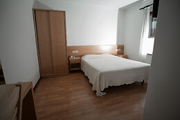 HOTEL PADRE CRUZ **