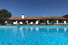 Monte da Oliveirinha Country House