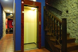 HOTEL LA POSADA DEL REY