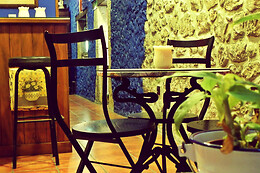 HOTEL LA POSADA DEL REY