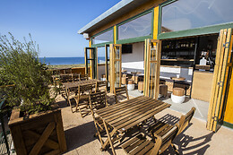 HOTEL FARO LARIÑO