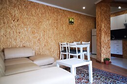 FAMILY SURF HOME