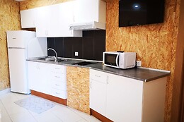 FAMILY SURF HOME