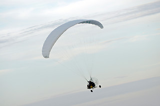 Een vlucht met een ULM van Easy Flying Paramotor School (Maillen - Namen)
