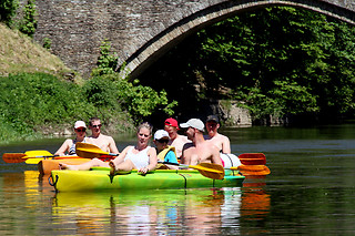 Een Stand up paddle voor 3 bij Semois Kayaks (afspraak Poupehan - Luxemburg)