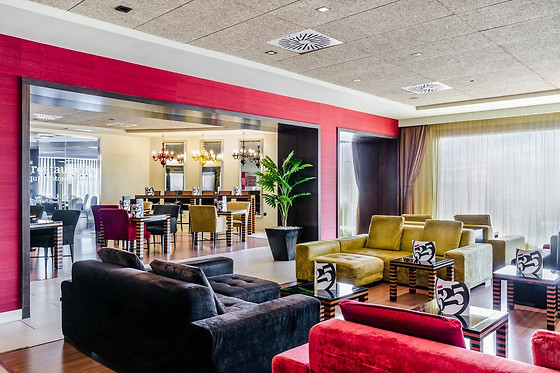 HOTEL 525 - photo 5