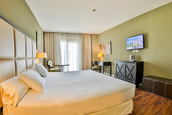 HOTEL 525 - photo 6
