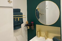 Artist Glam Care