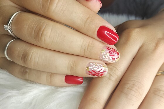 Miss Nail's - photo 1