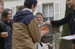 Qui veut pister ? Paris