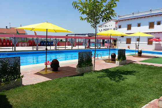 HOTEL LA MORALEDA-COMPLEJO LAS DELICIAS - photo 0
