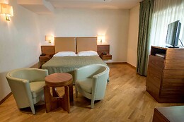 Solofra Palace Hotel & Resorts****