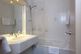 Brit Hotel Belfort Centre – Le Boreal
