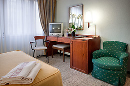 HOTEL GAUDI