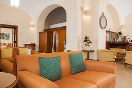 Le Cheminée Hotel