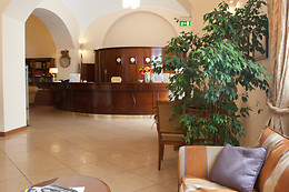 Le Cheminée Hotel