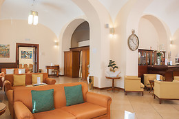 Le Cheminée Hotel