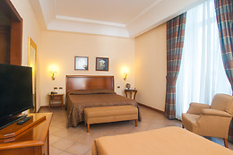 Le Cheminée Hotel