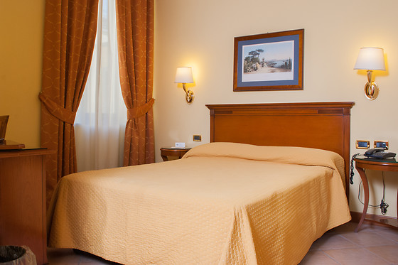 Le Cheminée Hotel - photo 17