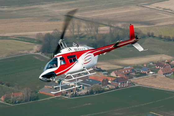 Een helikoptervlucht met STB-Copter (Wevelgem - West-Vlaanderen)