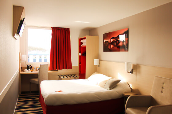 Hôtel Premiere Classe Saint Quentin - photo 1