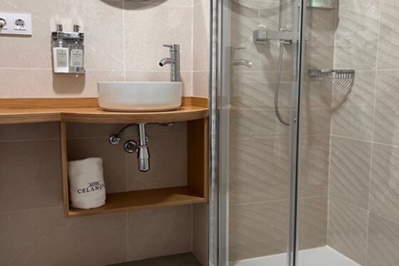 HOTEL CELANOVA - photo 5