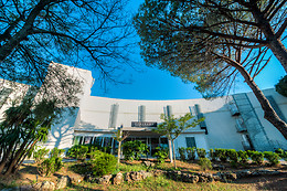 Zenitude Hôtel-Résidences : La Tour de Mare ****
