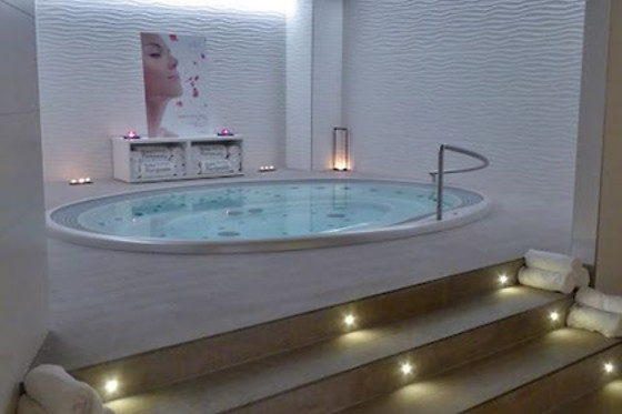 HOTEL POMPAELO URBAN SPA - photo 4