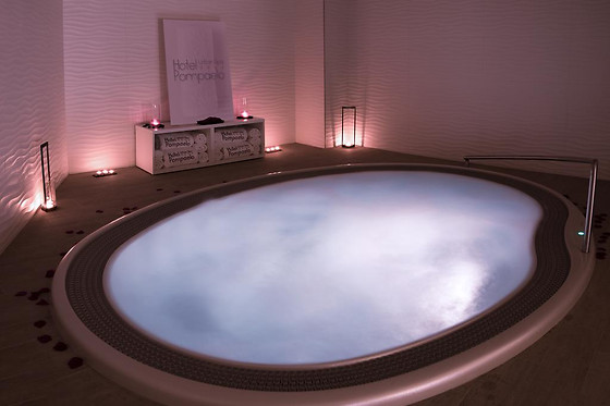 HOTEL POMPAELO URBAN SPA - photo 0