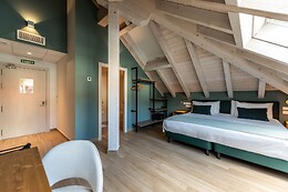 SILKEN HOTEL PUERTA DE IRATI