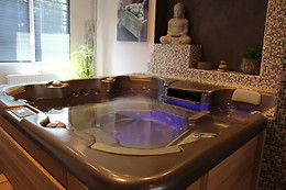 LOGIS CENTRAL HOTEL - BORT-LES-ORGUES