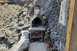 CASA CUEVA EL POZO DE LAS CALCOSAS