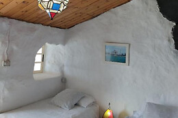CASA CUEVA EL POZO DE LAS CALCOSAS