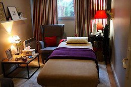 LUMINOUS HANDS MASSAGE