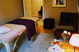 LUMINOUS HANDS MASSAGE