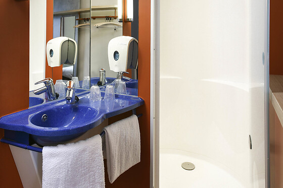 Ibis Budget Charleroi Airport - photo 2