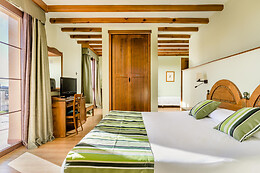 HOTEL RURAL LOS NOGALES
