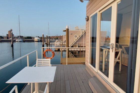 House Boat Rimini Resort - photo 2