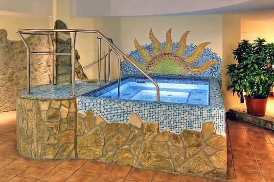 Hotel Mediterran - photo 8