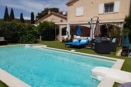 Zenastia à La Bastide Neuve des Oliviers