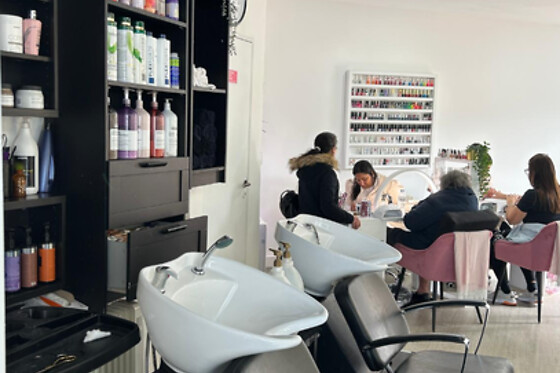 Cabeleireiro Karol coiffeur e Estética - photo 5