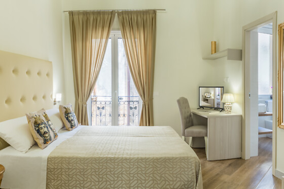 Keramos Luxury Rooms - photo 4