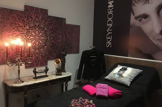 THE MEN'S HAIR CLUB - photo 2