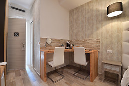 Vaticanrooms.net