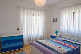 SANTA BEACH HOUSE