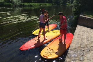 Een Stand up paddle voor 3 bij Semois Kayaks (afspraak Poupehan - Luxemburg)