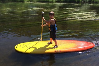 Een Stand up paddle voor 3 bij Semois Kayaks (afspraak Poupehan - Luxemburg)