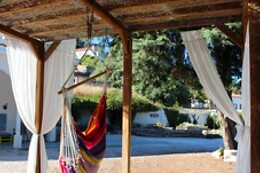 MEIO CENTER COUNTRY HOUSE